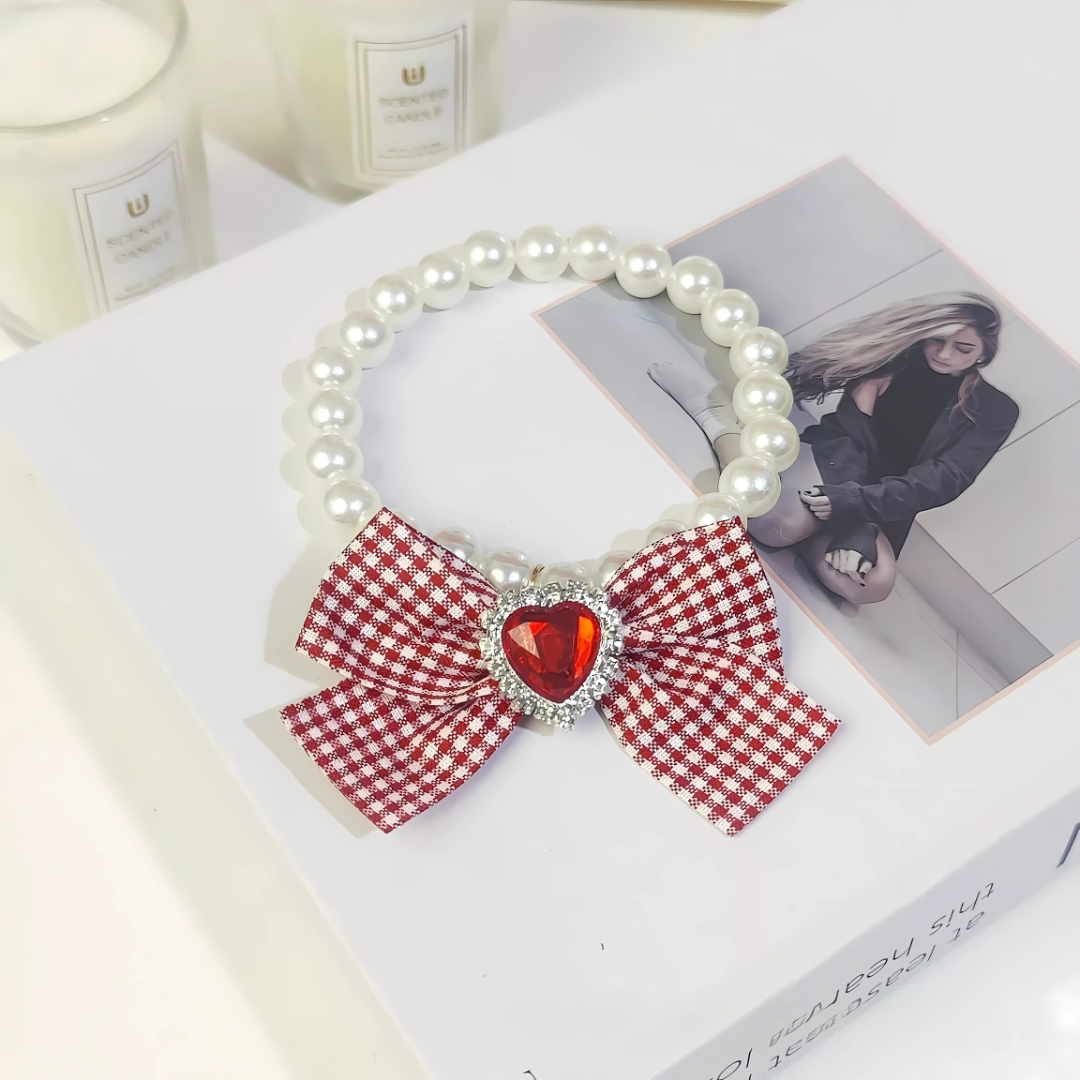 Elegant Cat Necklace – Faux Pearl Collar