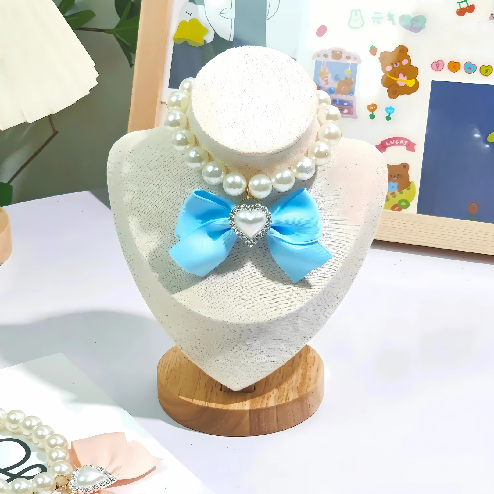 Elegant Cat Necklace – Faux Pearl Collar