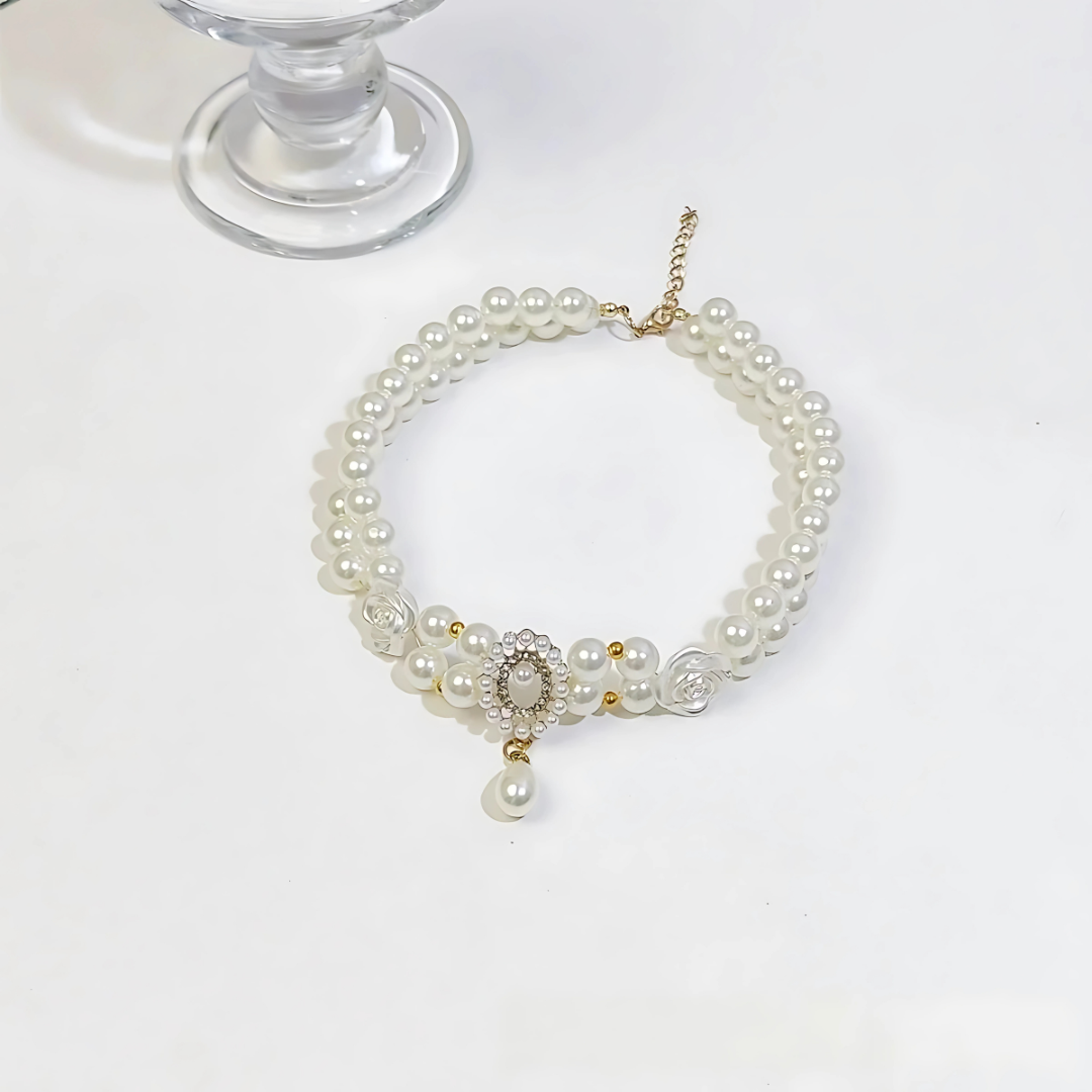 Elegant Cat Necklace – Faux Pearl Collar